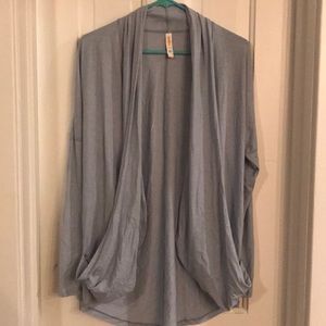 Lucy sky blue enlightening wrap medium